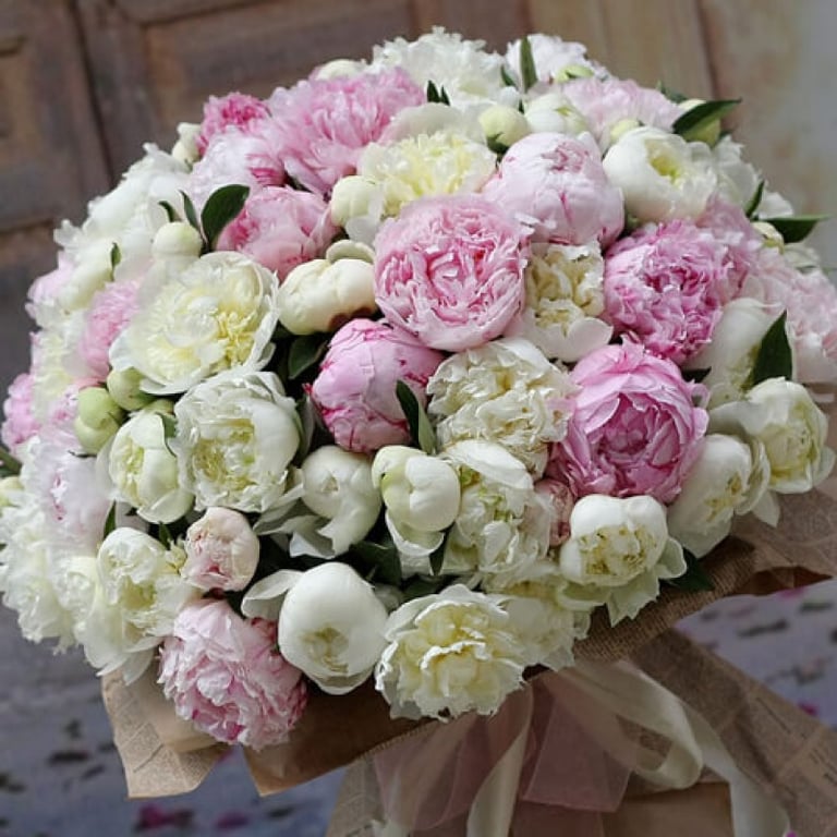 Півонії за 170 тис. грн — що відбувається з цінами на букети - фото 5