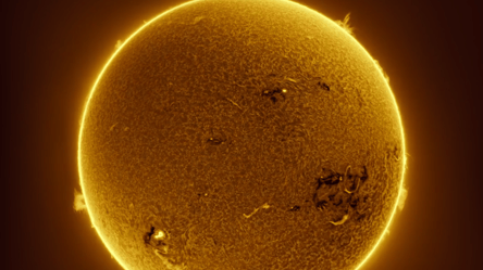 Ученые сняли Солнце в максимально высоком качестве: потрясающее видео - 285x160