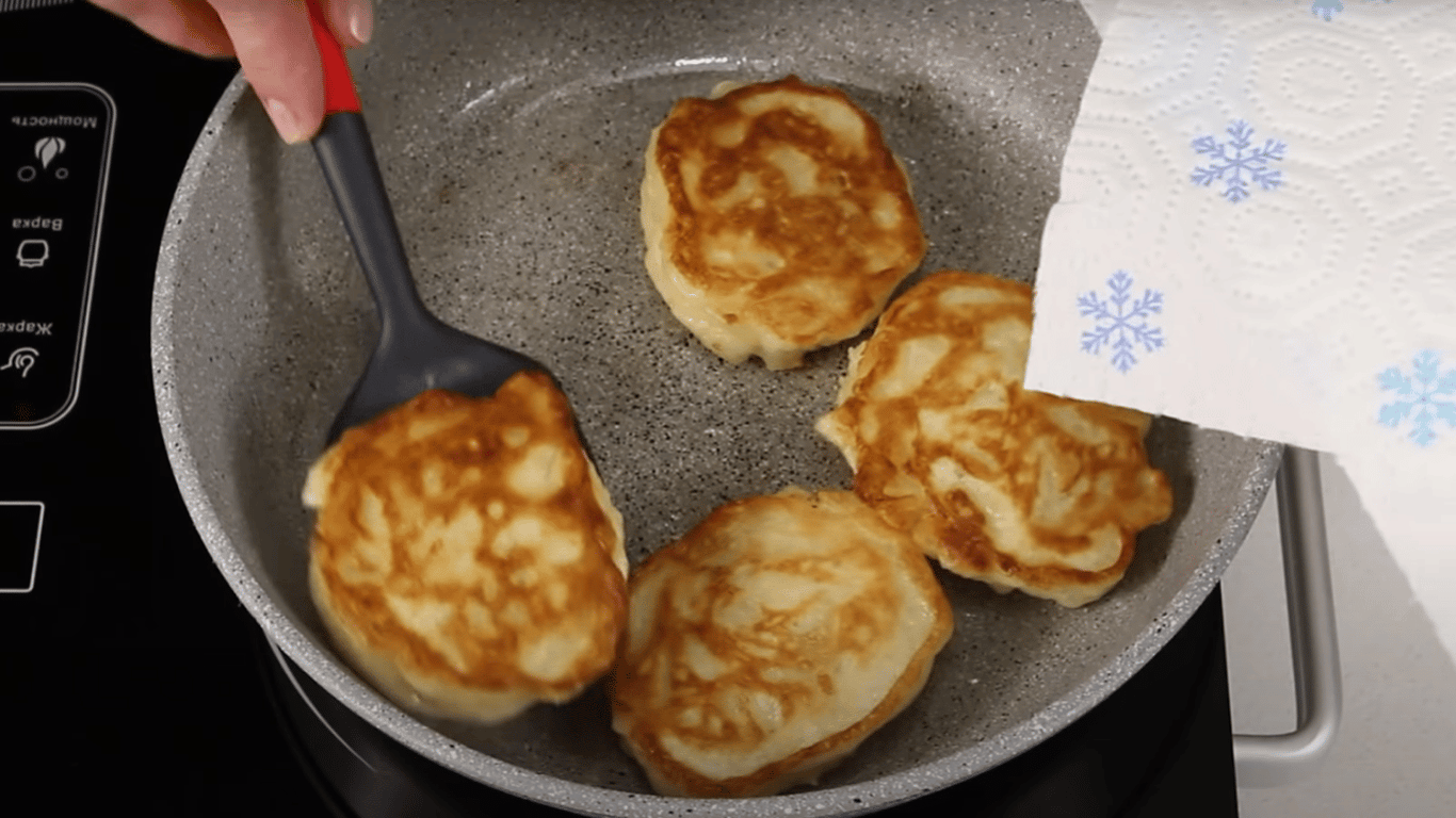Як приготувати запашні оладки на сніданок – рецепт