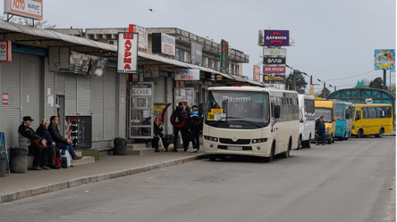 В пригороде Киева резко выросли цены на проезд: новые тарифы - 304x171