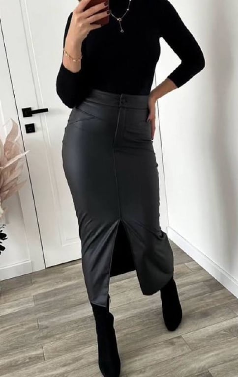 Спідниця-олівець ідеальний вибір для елегантних жінок