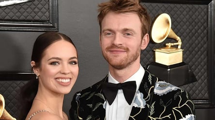 Billie Eilish brother FINNEAS is engaged to Claudia Sulewski - 285x160