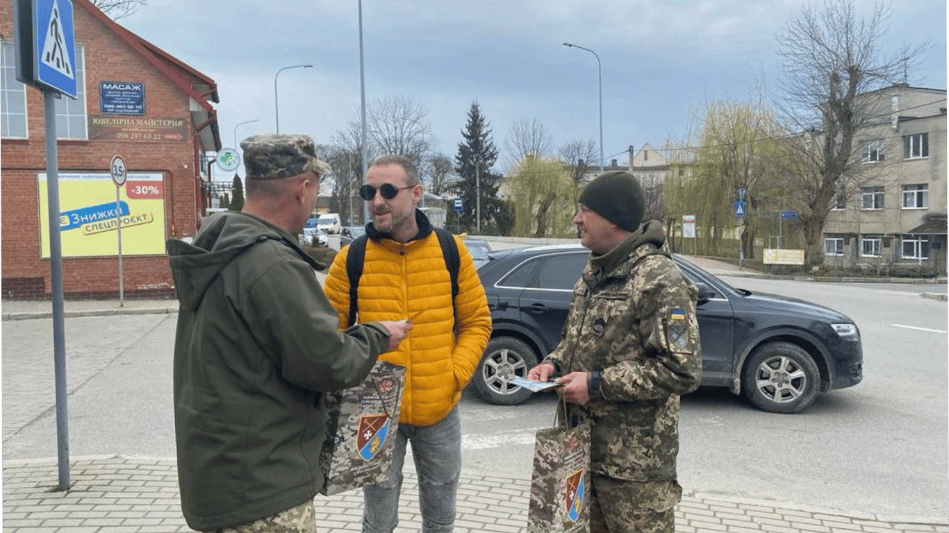 Военный эксперт рассказал, сколько еще украинских мужчин могут мобилизовать