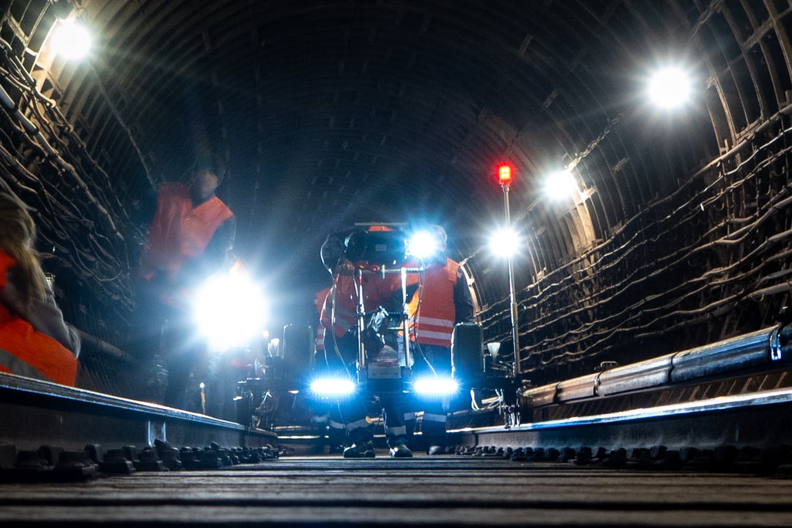 Роботи з ремонту в метро Києва