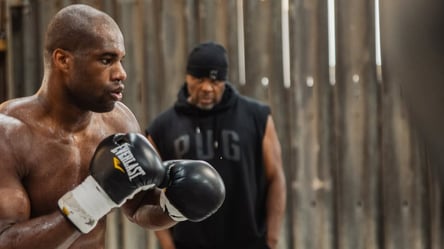 Дюбуа после поражения от Усика не может найти соперника - 285x160