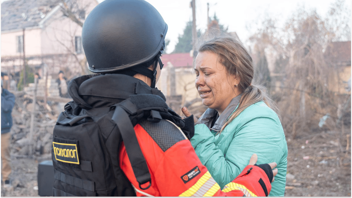 Ракетний обстріл Одещини: руйнування, пожежі та постраждала людина