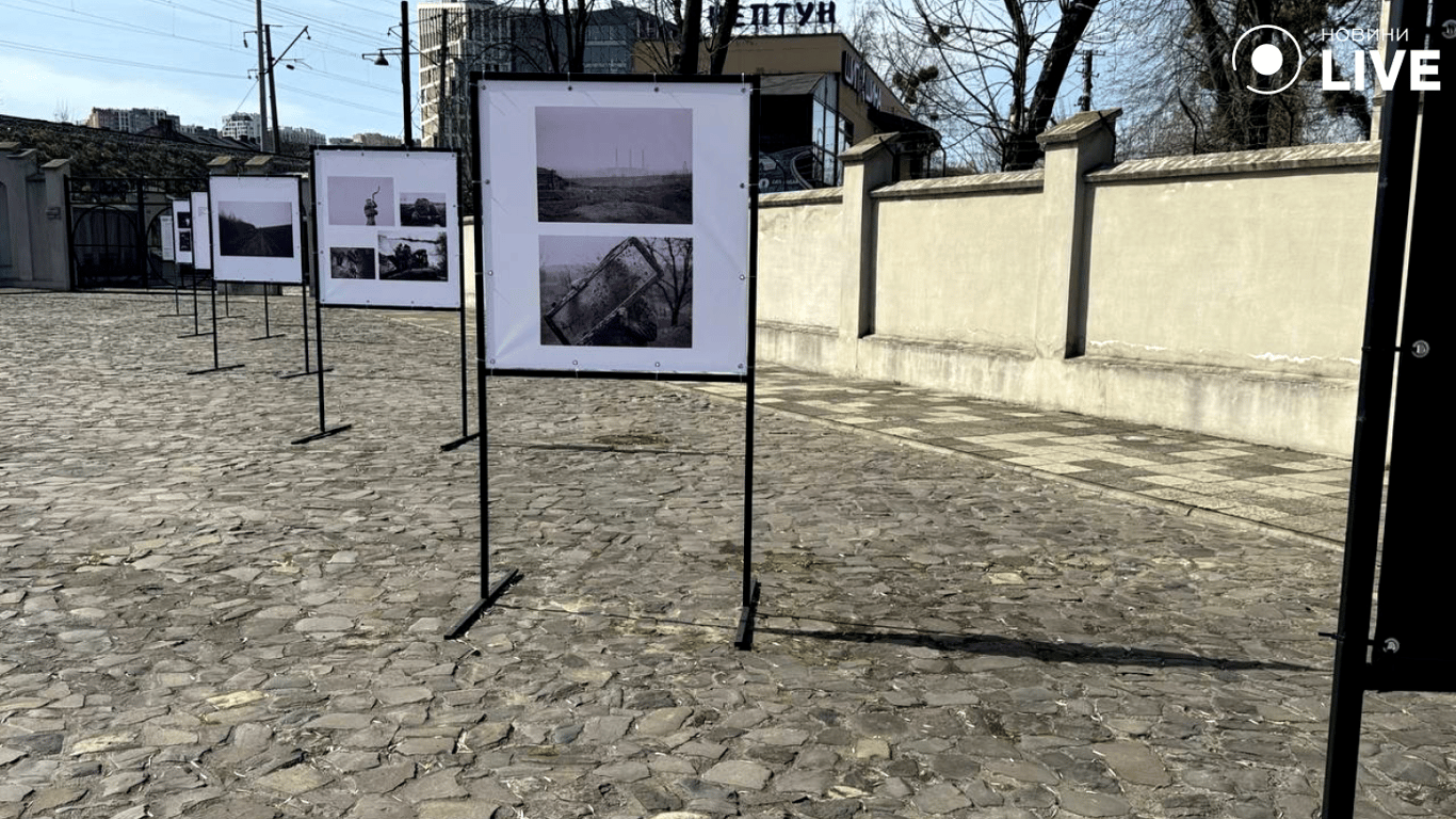 Виставка фоторобіт Кривцова у Львові