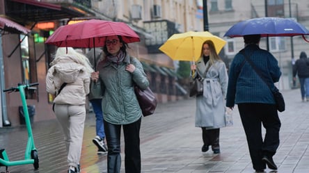 Зарплата, пенсії та податки: що буде з фінансами українців у листопаді - 290x166