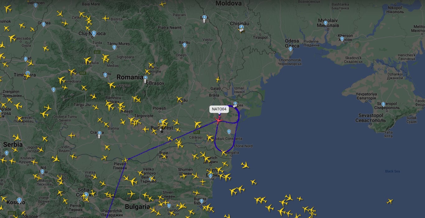 Boeing E-3B Sentry - фото 1