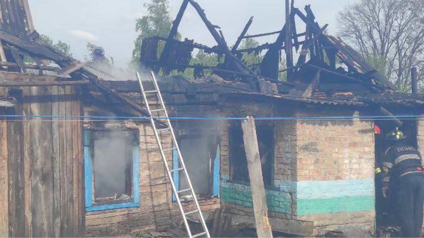 В Киевской области произошел пожар в жилом доме: погиб ребенок