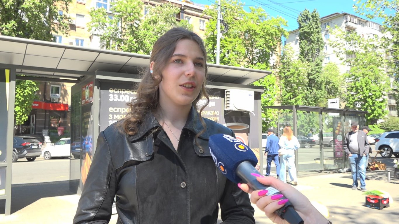 Якою мати бути зарплатня в Києві