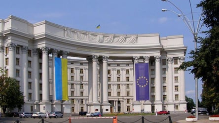 Україна вимагає скликати Радбез ООН після заяви про розміщення ядерки рф у Білорусі - 285x160