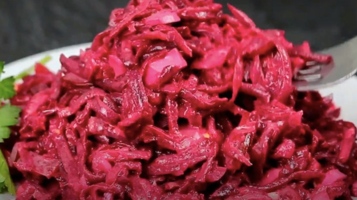який салат приготувати з буряком 