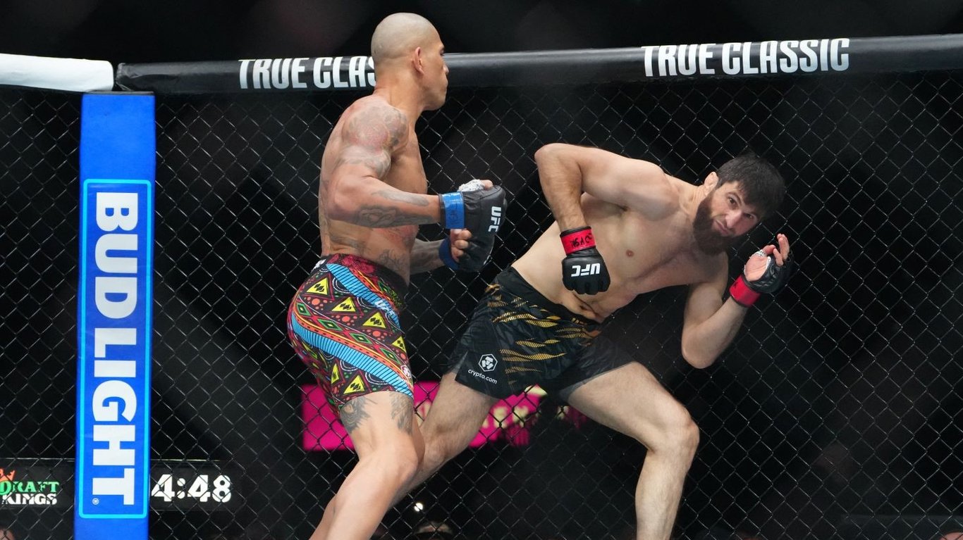 Алекс Перейра — Магомед Анкалаев