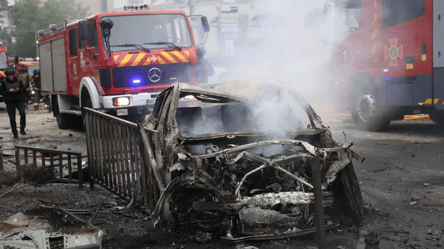 Зеленский отреагировал на удар российских БпЛА по Днепру - 285x160