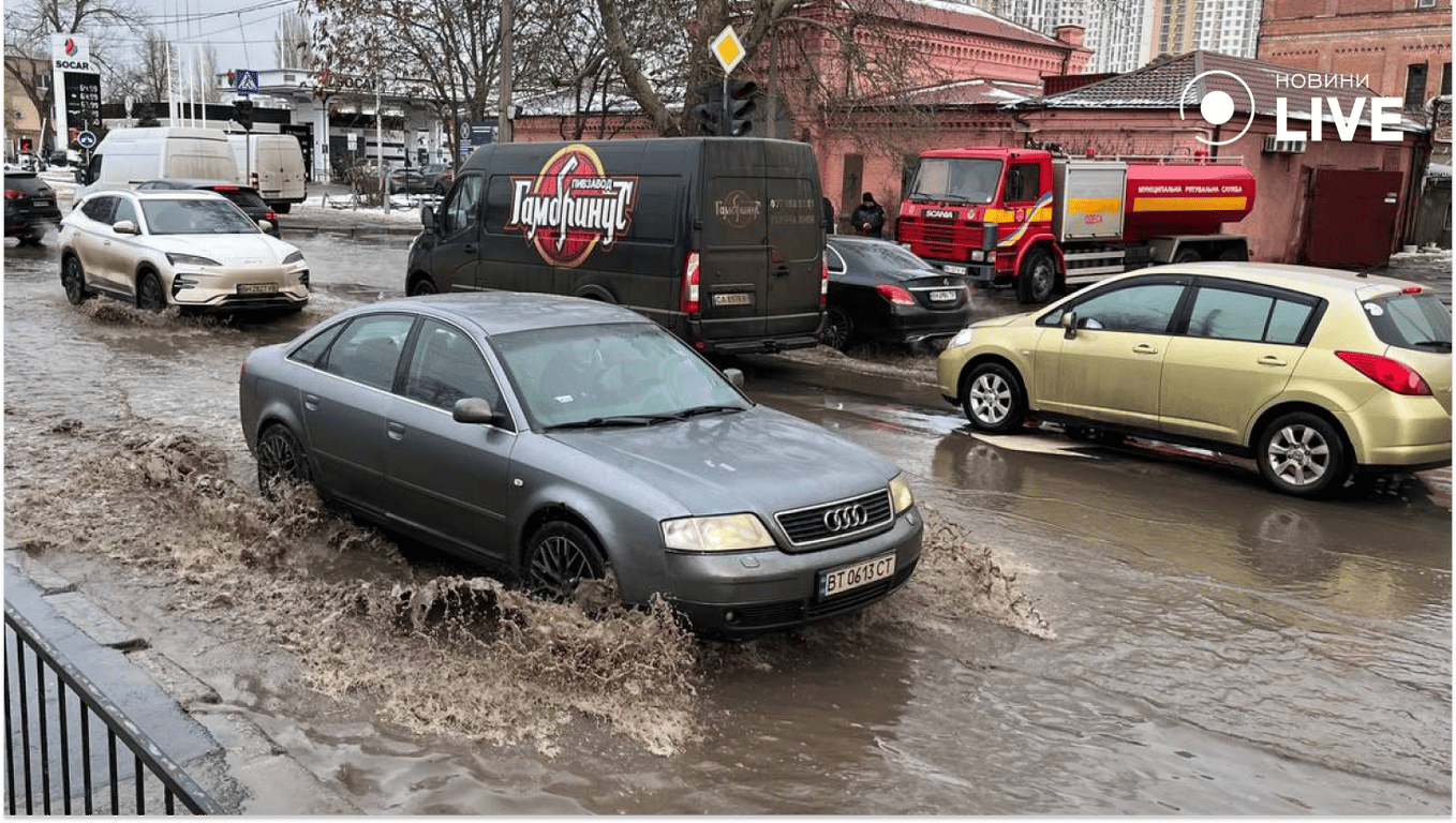 Прорив водопроводу в Одесі