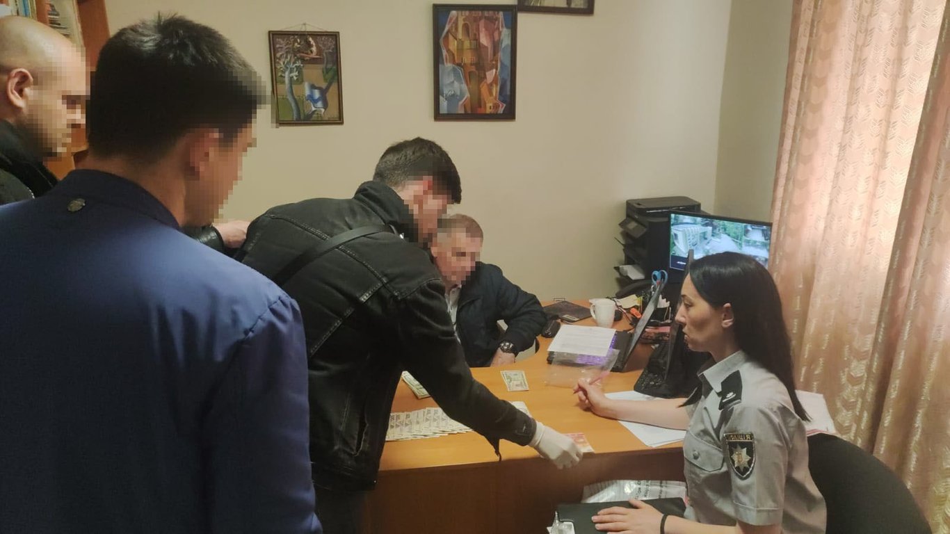 Коррупционный скандал: чиновник из Одессы погорел на взятках