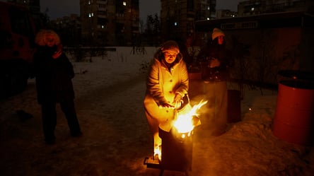Киевляне перекрыли дорогу из-за блэкаута — в ДТЭК отреагировали - 290x166