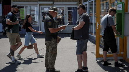 Нардеп відповів, чи задоволене вище військове керівництво темпами мобілізації - 285x160