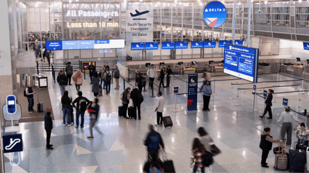 Шатдаун у США — скасовано тисячу авіарейсів - 290x166