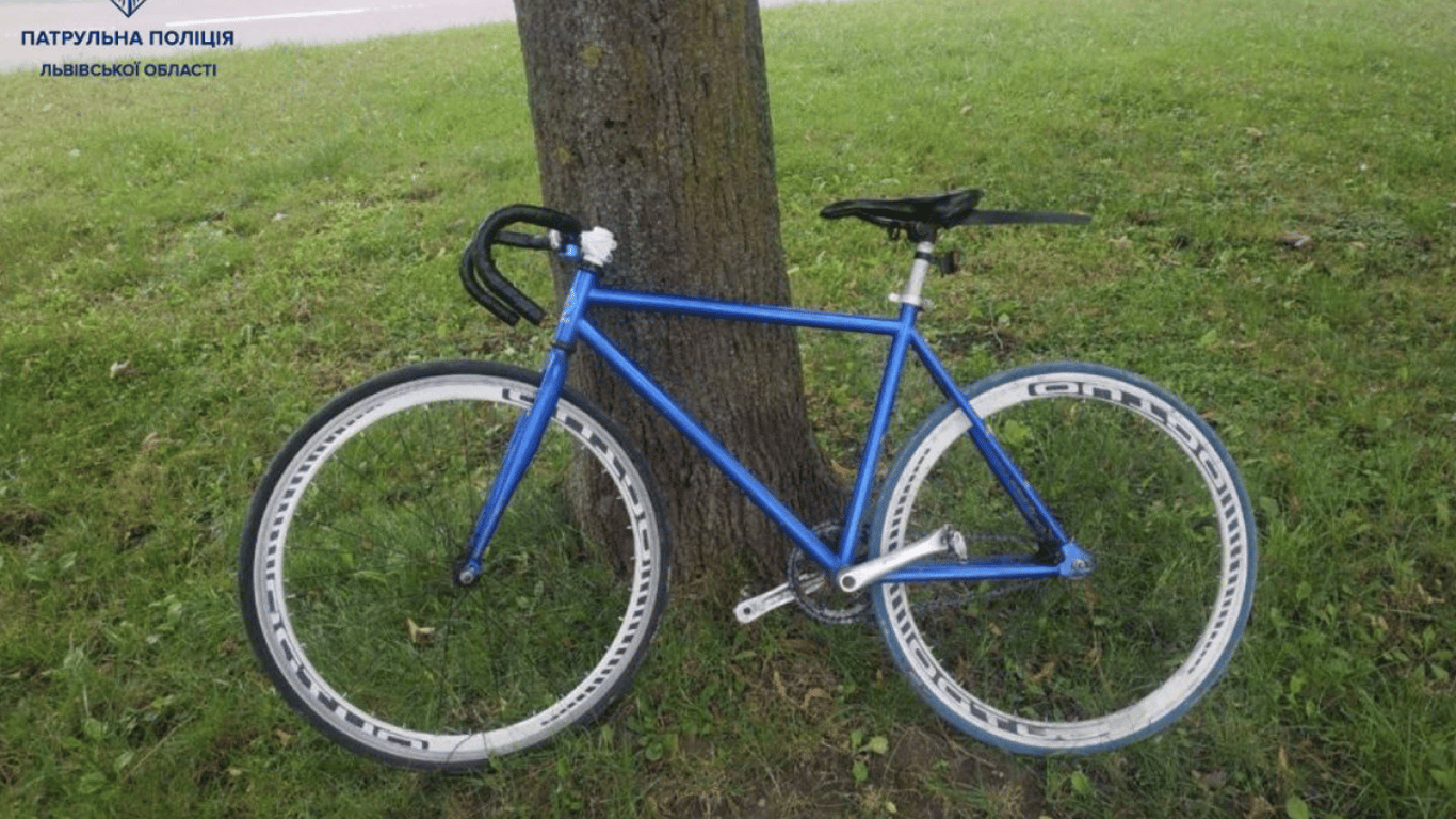 У Львові чоловік похилого віку викрав велосипед: що він хотів з ним зробити