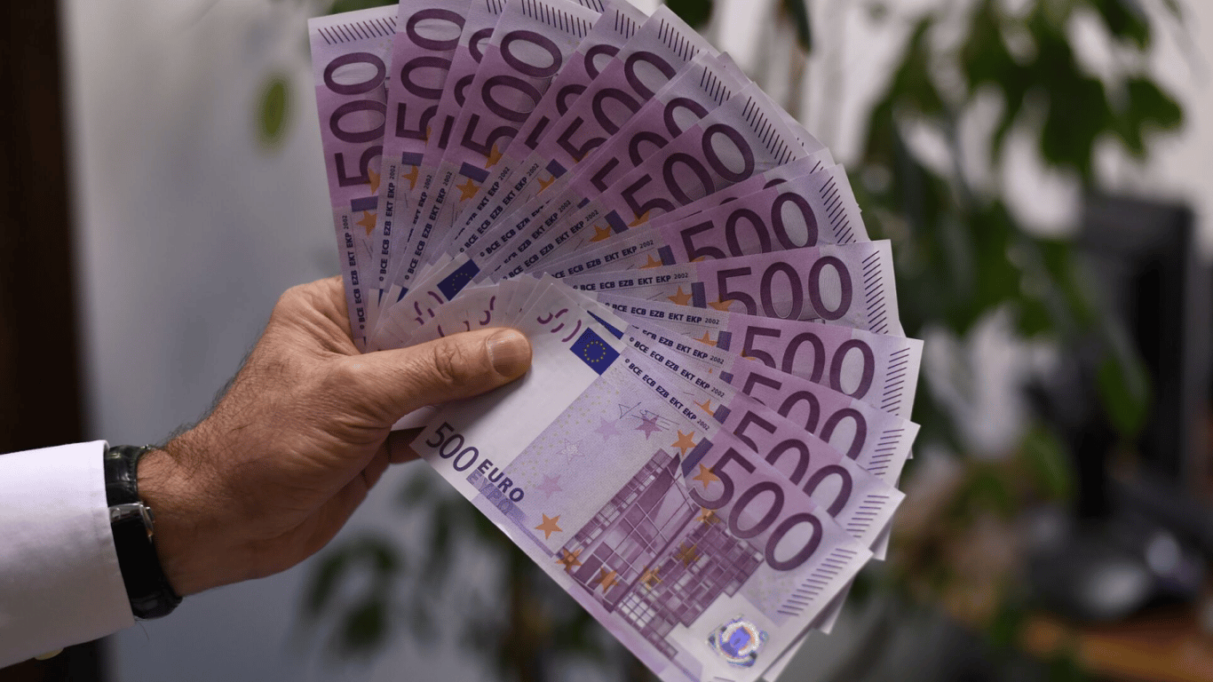 Виплати до 1 000 євро для біженців: в якій країні ЄС можна отримати