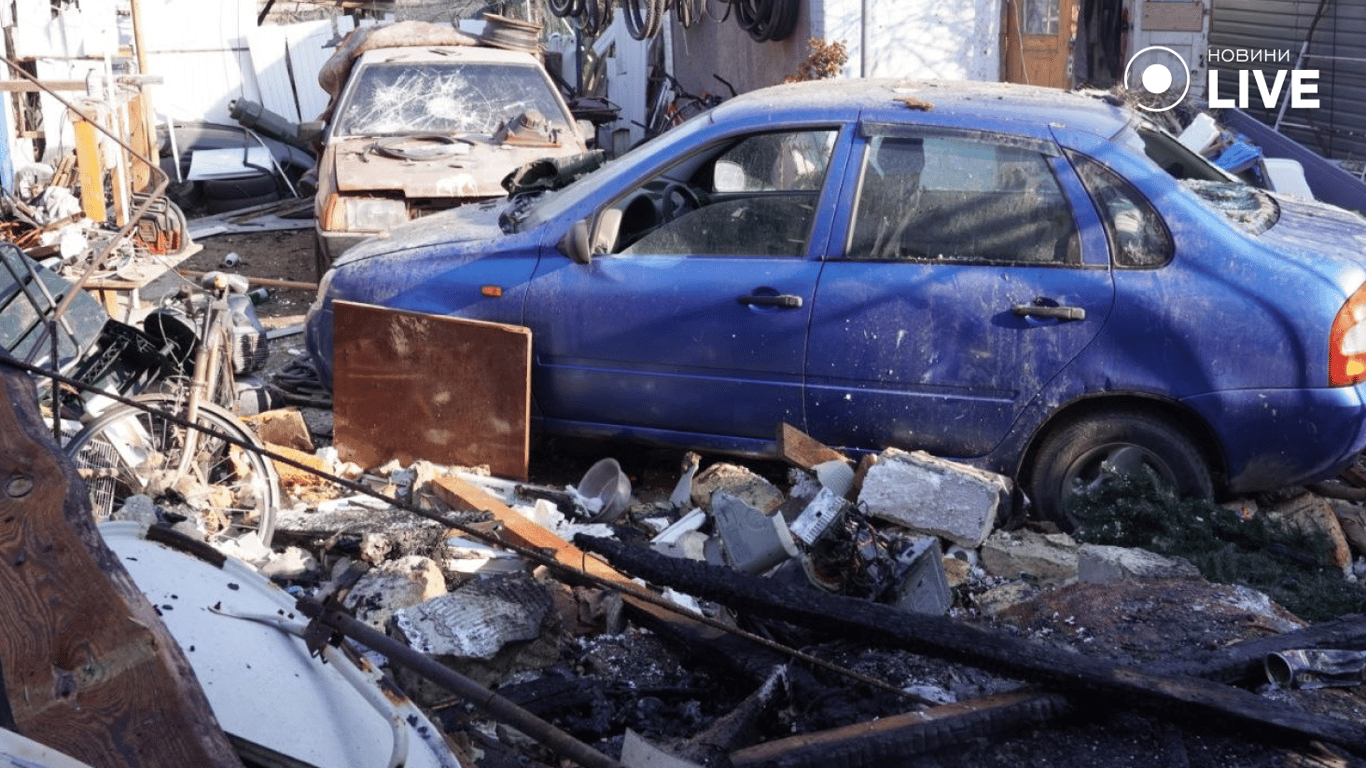 Автівки, які знищив російський удар дронами