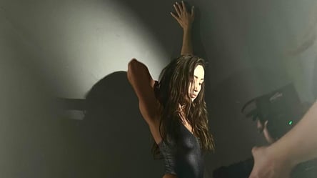 Гимнастка Ризатдинова опубликовала видео с откровенным танцем в одном белье - 290x166