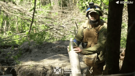 Пограничники показали, как превентивно били по оккупантам на Волчанском направлении - 285x160