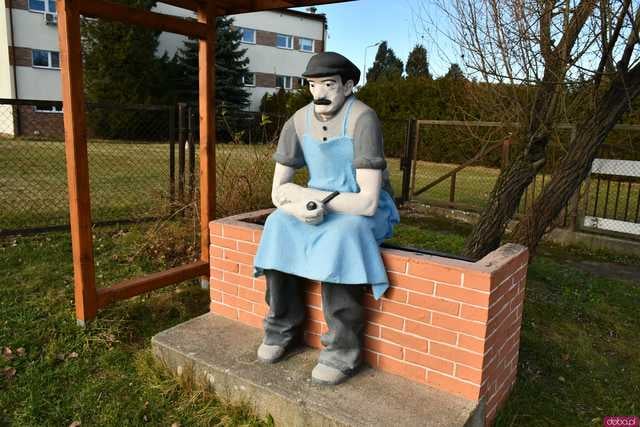 Srający Chłop. Фото: doba.pl