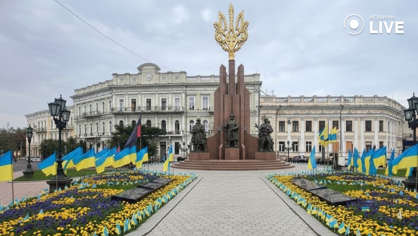 Скандальні пам'ятники Одеси очима ШІ