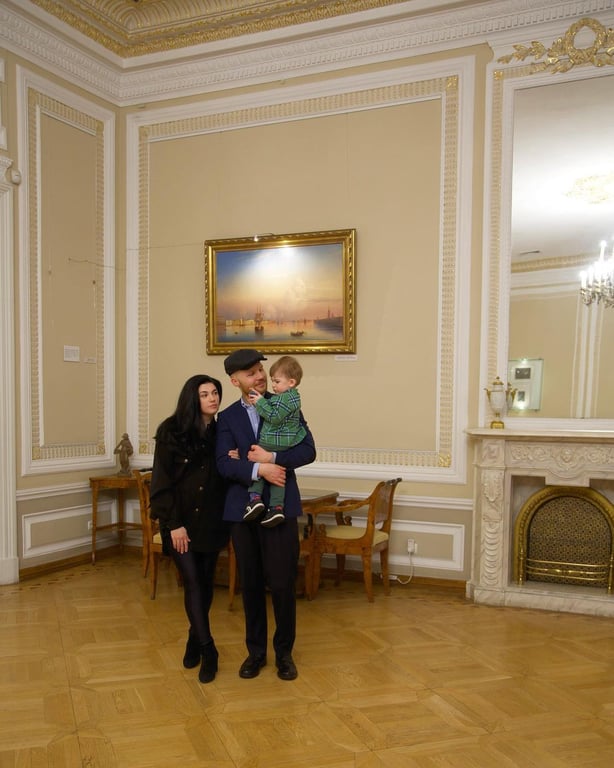 Влад Дарвин с семьей