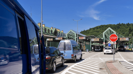 Десятки авто в пробках — на каких КПП самые большие очереди - 285x160