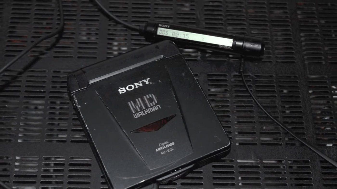 Дисковый плеер Sony MiniDisc Walkman