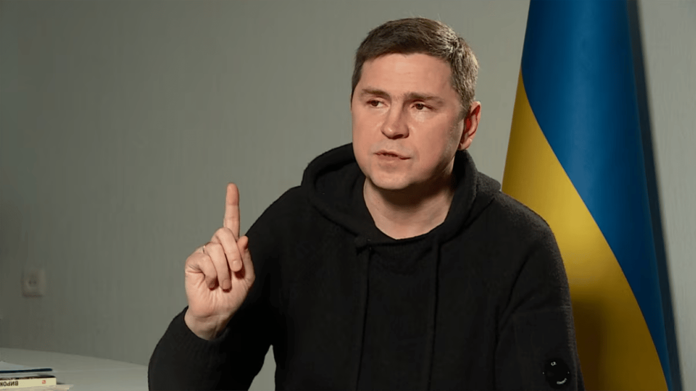 Подоляк відповів, коли Україна прокоментує падіння Іл-76