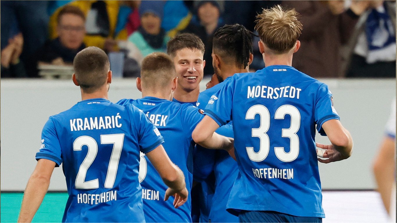 Адам Гложек