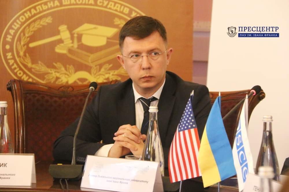 Новий суддя Конституційного суду України Сергій Різник