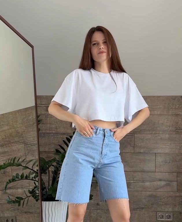 Довгі шорти стали новою класикою сезону