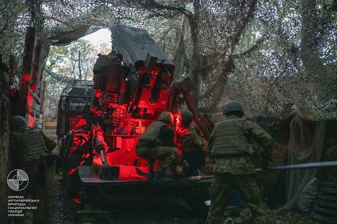 Зеленський привітав воїнів з Днем ракетних військ і артилерії