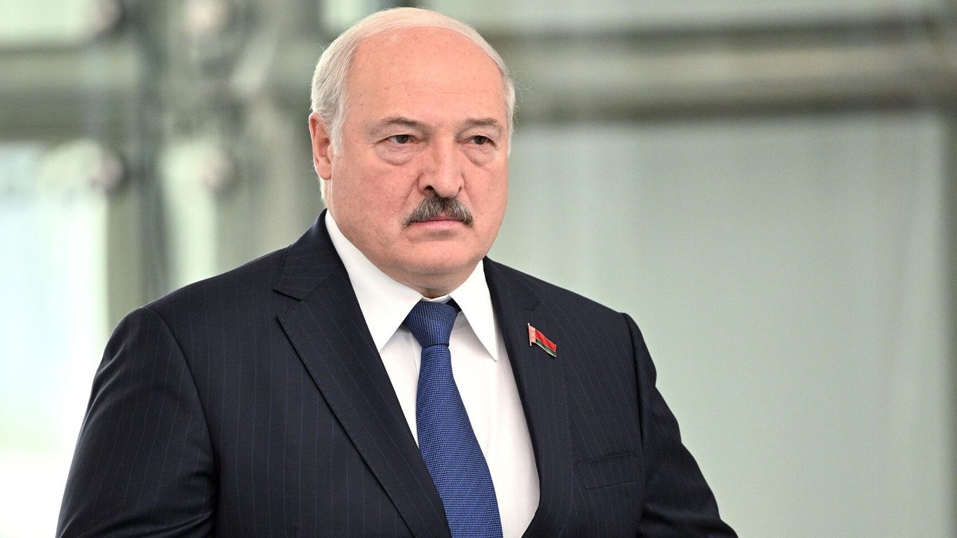 Лукашенко дозволив військовим Білорусі стріляти в цивільних із вогнепальної зброї — що відомо