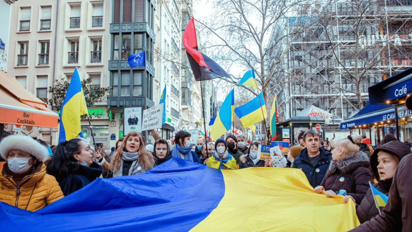 Як війна вплинула на єдність українців — опитування