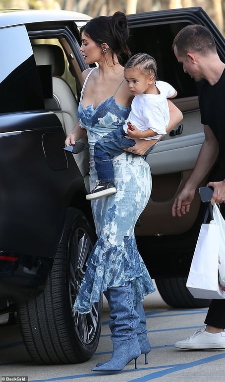 Кайли Дженнер с сыном