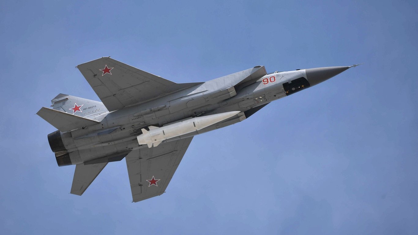 Россия атаковала Украину дефицитными ракетами Кинжал: что известно