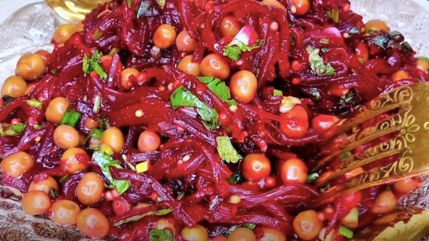 який салат приготувати з буряком 