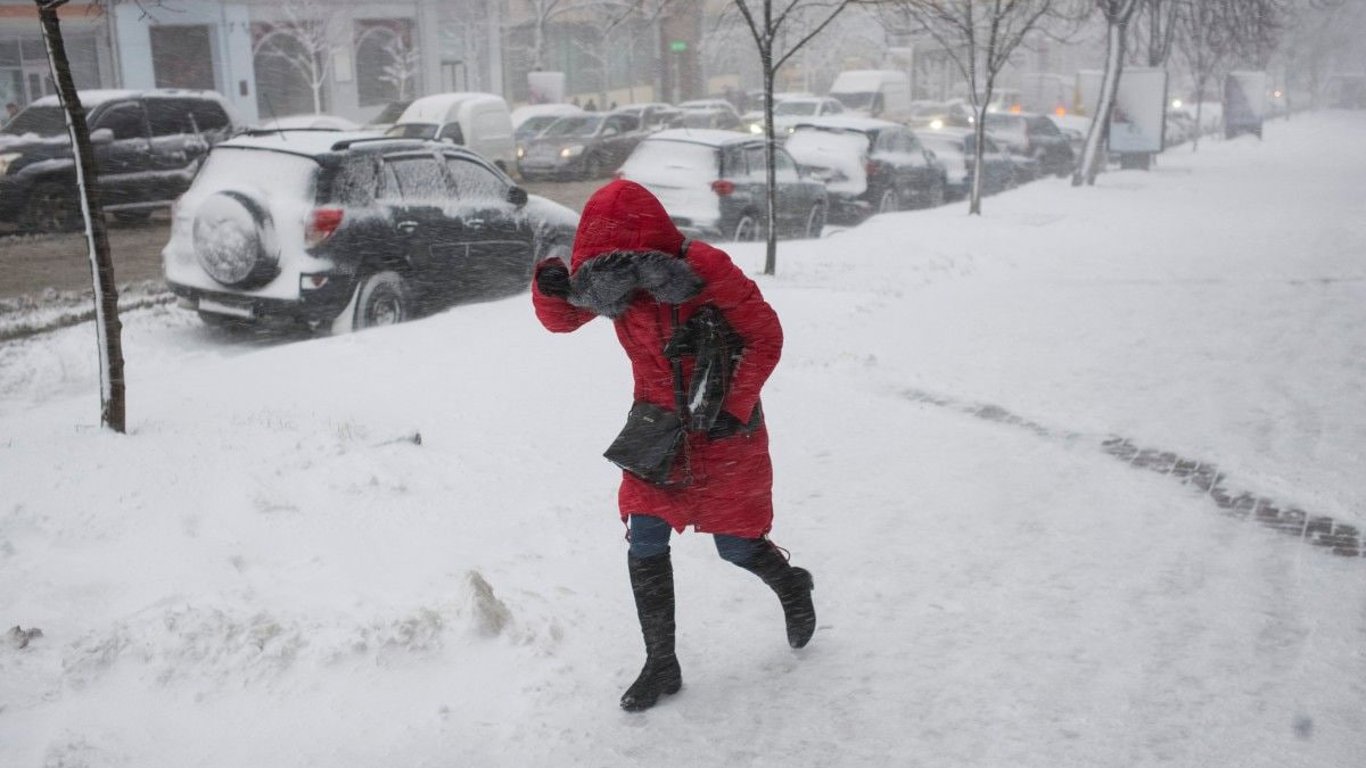 Погода в Україні та Києві в понеділок, 25 грудня — де очікуються снігові лавини