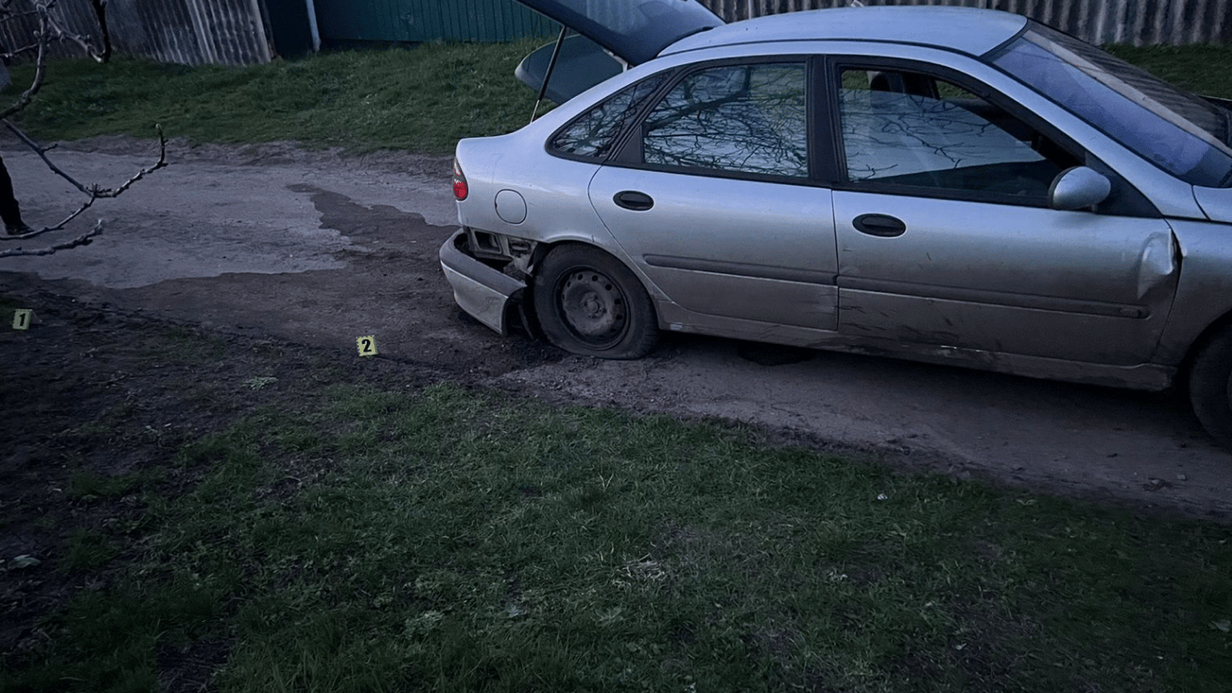 В Харьковской области мужчина бросил гранату под машину своего односельчанина: есть раненые