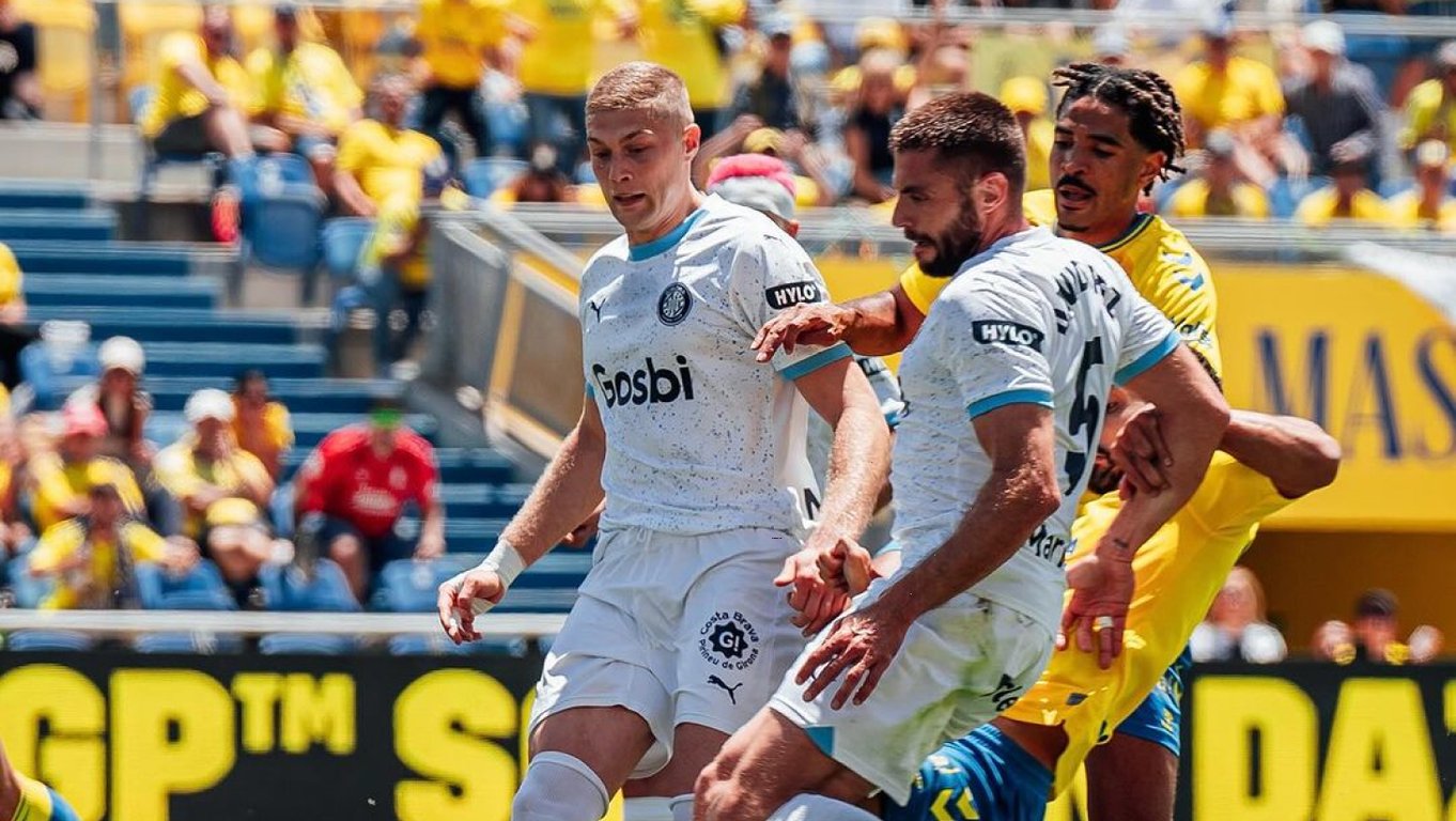 Артем Довбик може піти з Жирони