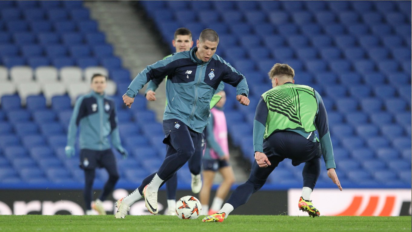 Денис Попов