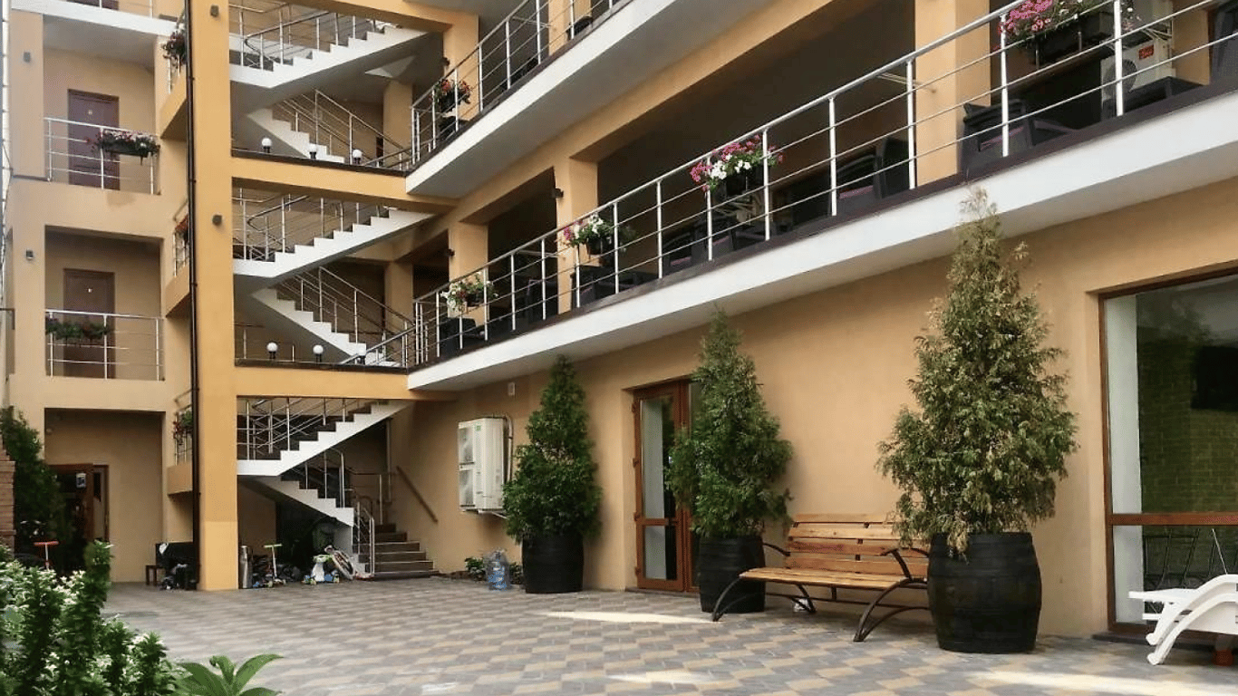 Готель Золотий Лев