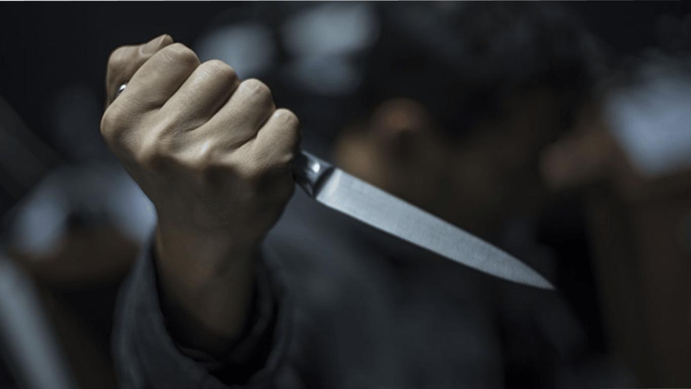 Вдарив ножем у груди: на Львівщині чоловіка звинувачують у вбивстві зятя